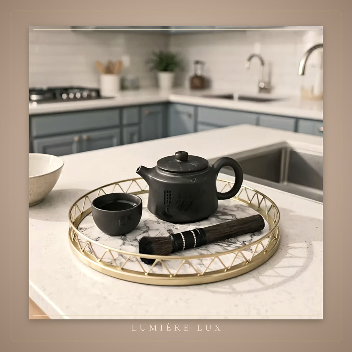 Round Marble & Gold Tray – detail